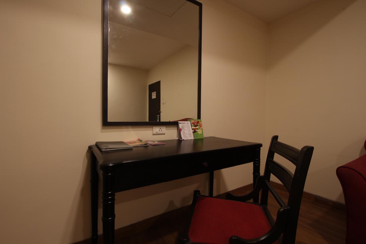 Minerva Grand Secunderabad Hotel Hyderabad Bagian luar foto