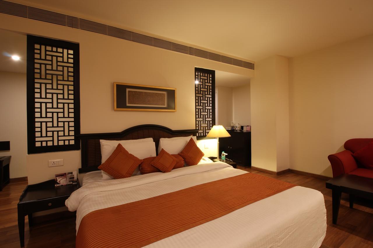 Minerva Grand Secunderabad Hotel Hyderabad Bagian luar foto