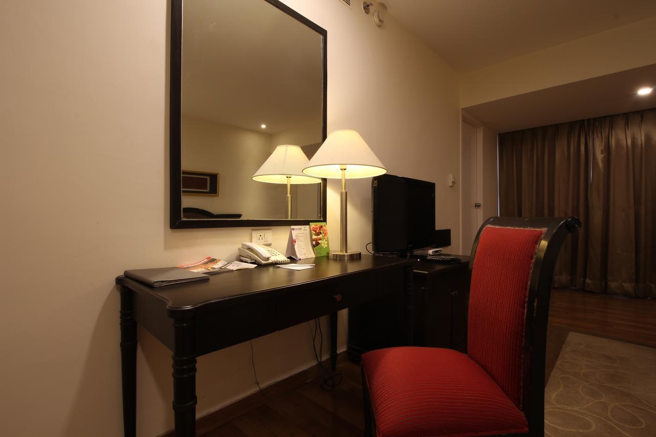 Minerva Grand Secunderabad Hotel Hyderabad Bagian luar foto