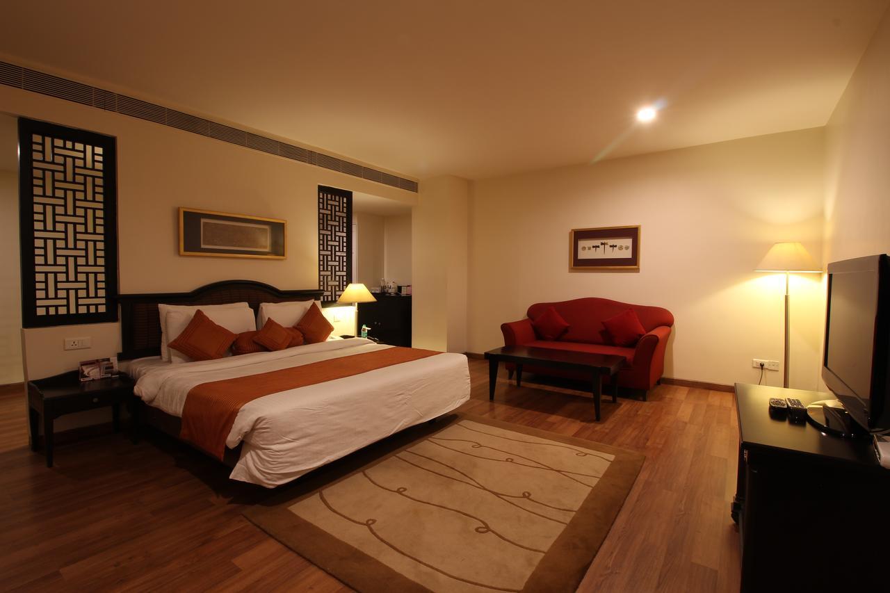 Minerva Grand Secunderabad Hotel Hyderabad Bagian luar foto