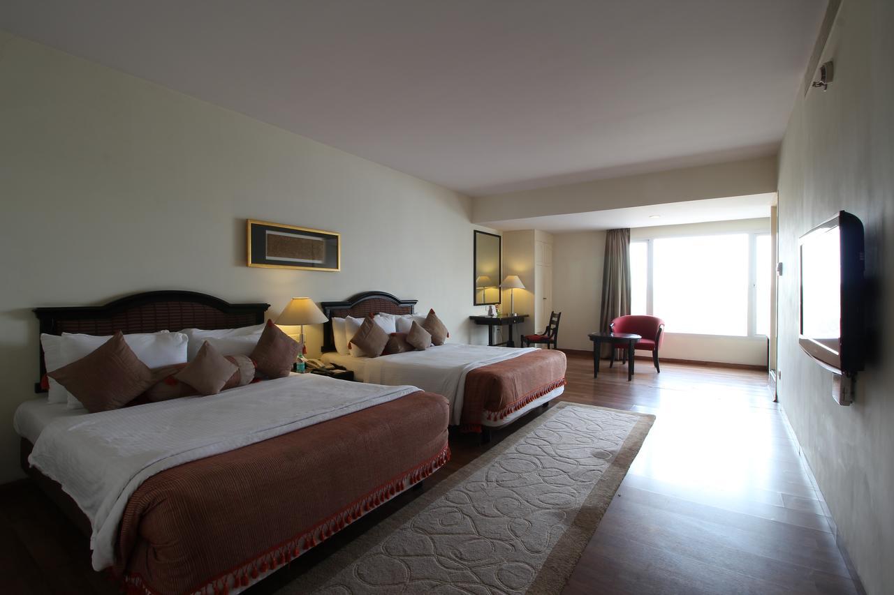 Minerva Grand Secunderabad Hotel Hyderabad Bagian luar foto