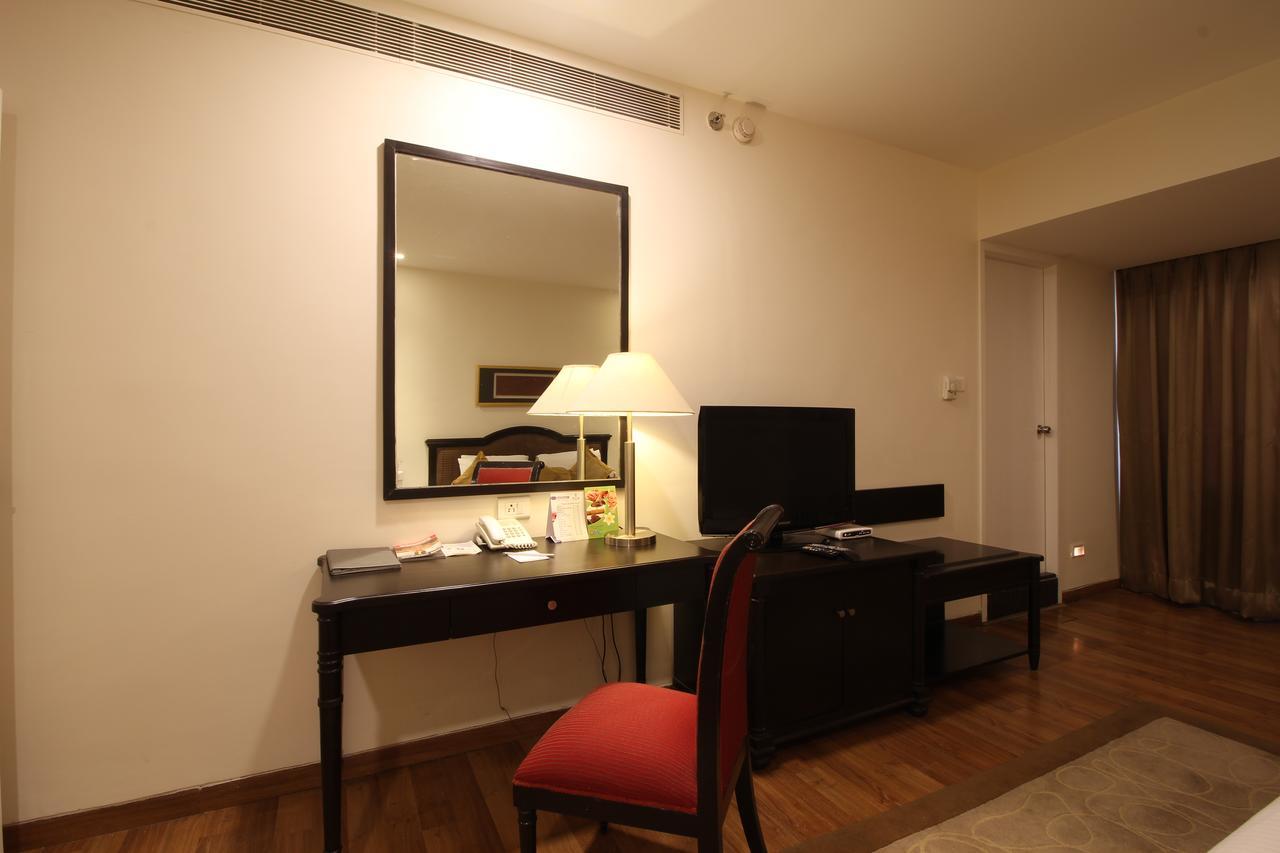 Minerva Grand Secunderabad Hotel Hyderabad Bagian luar foto