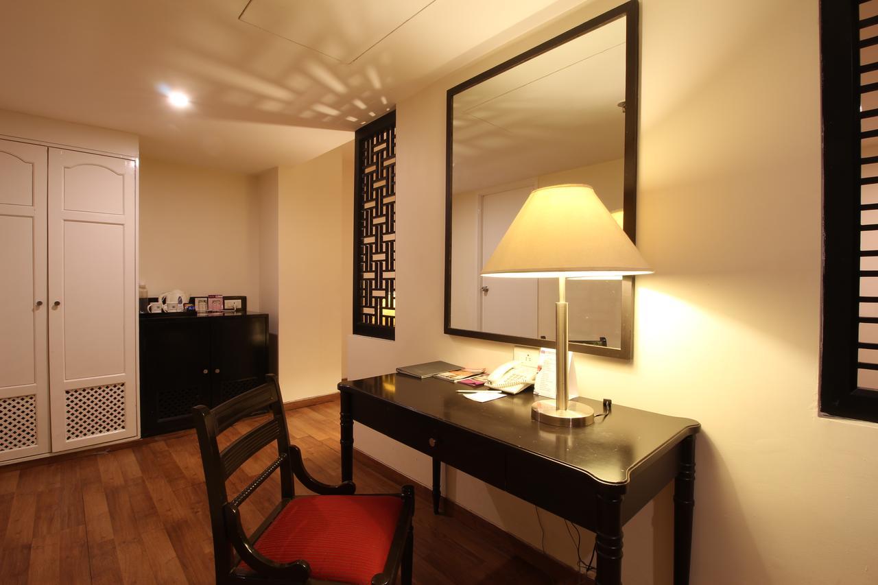 Minerva Grand Secunderabad Hotel Hyderabad Bagian luar foto