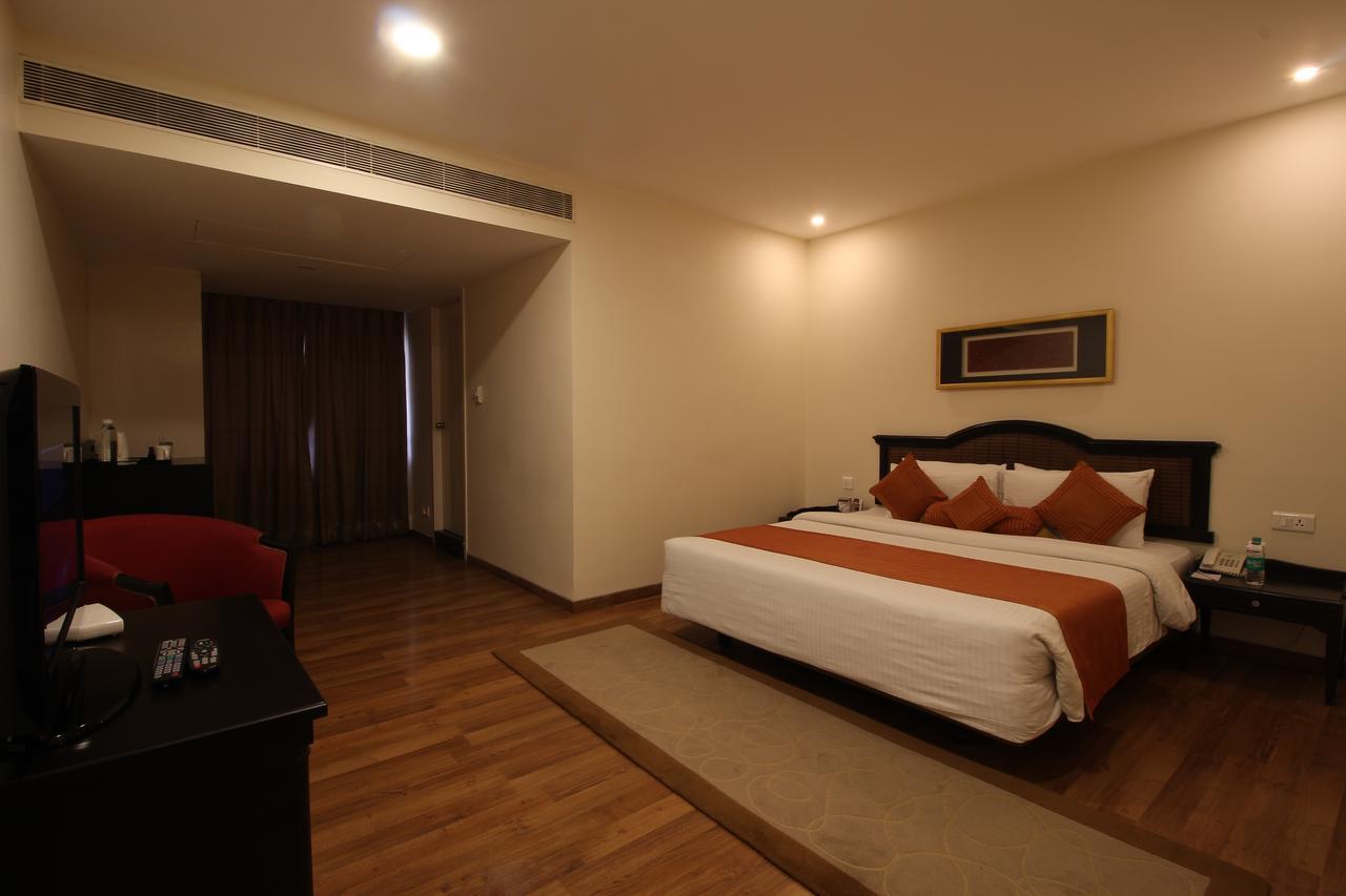 Minerva Grand Secunderabad Hotel Hyderabad Bagian luar foto